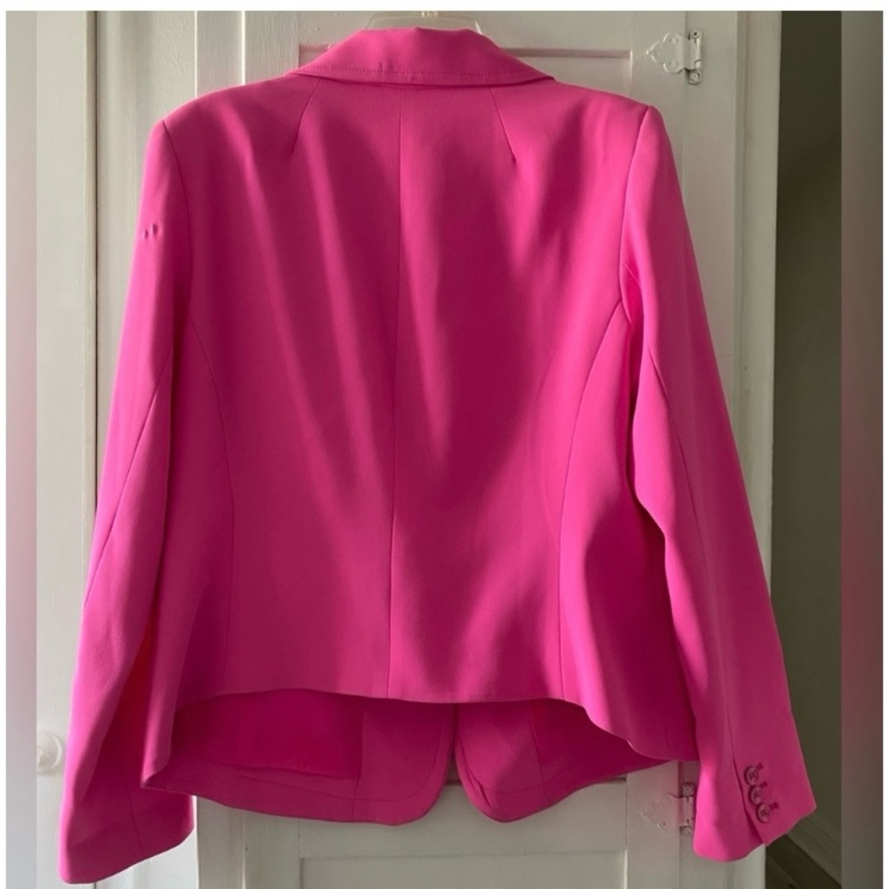 Trina Turk Taffy Pink beauty queen Blazer - Picture 2 of 7